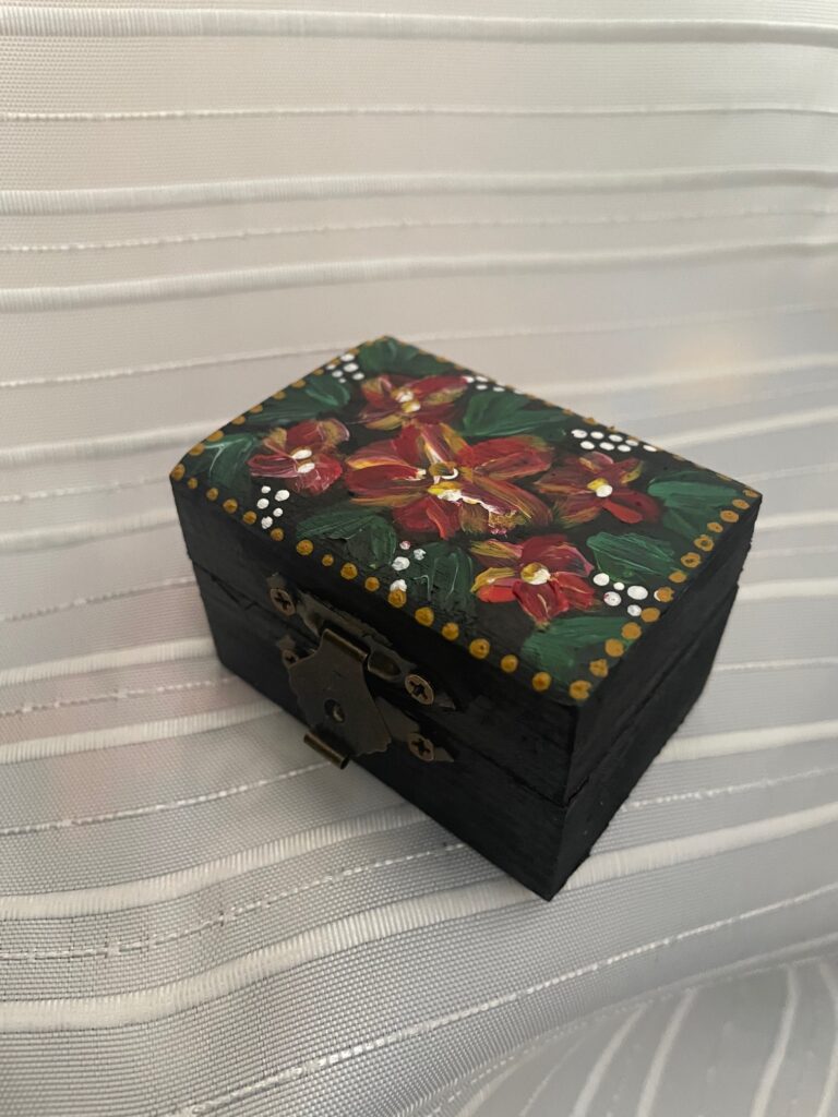 Picture 6 - The final product for the palekh wooden jewelry box